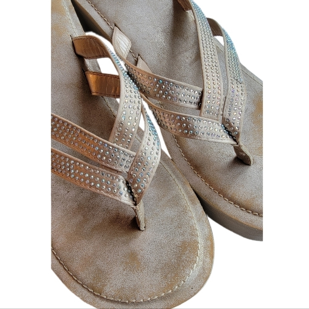 ALDO Rhinestone Foam Platform Wedges - Picture 4 of 9